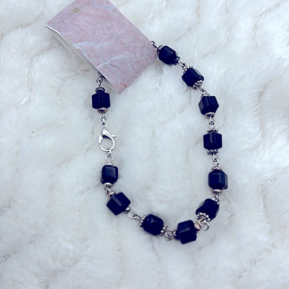 NEW: Beautifully Crafted Semi-Precious “Onyx” Crystal Beaded Healing Bracelet - Picture 5 of 11